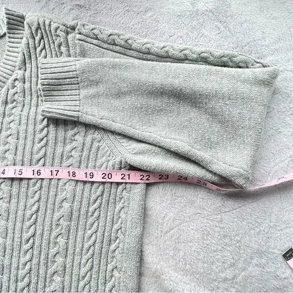 Croft & Barrow V Neck Sweater - Picture 4 of 6